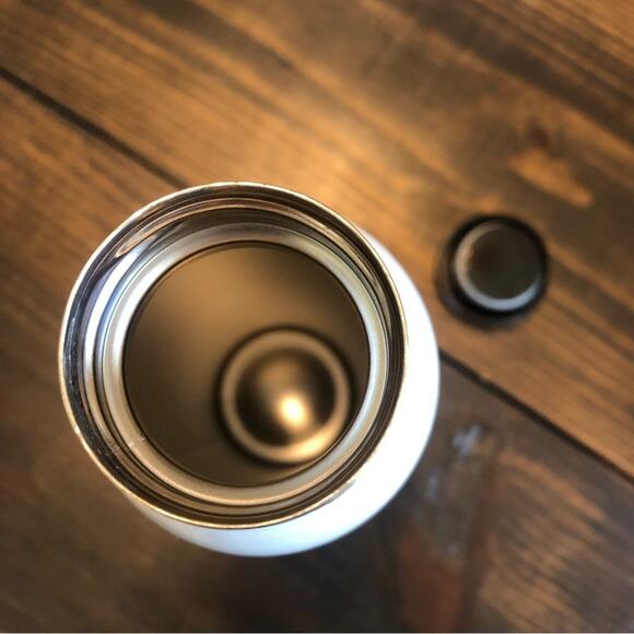 New Peloton Stainless 20oz Water Bottle Exercise Workout Cycling Cross-training - Picture 5 of 6